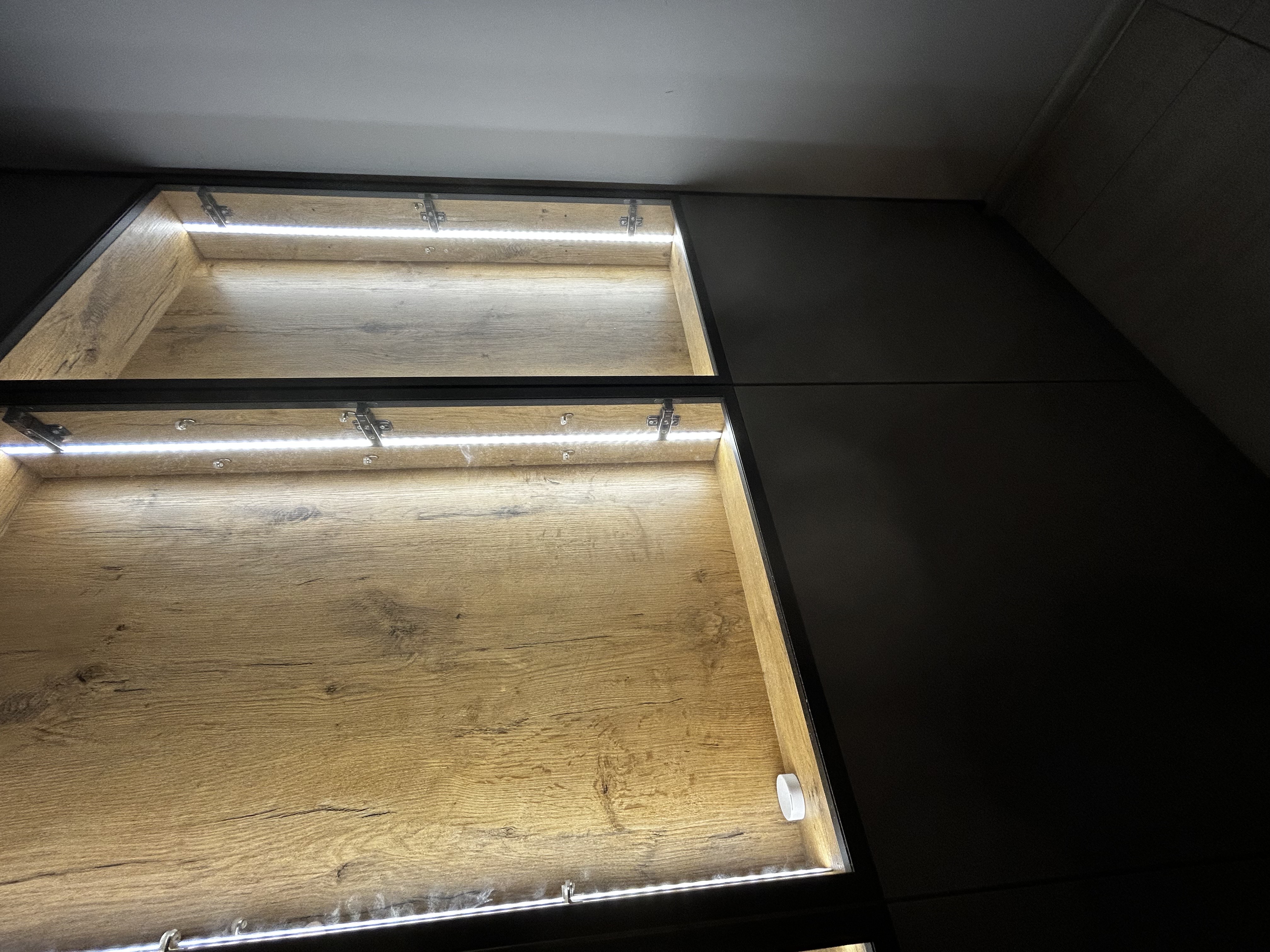 Ręcznie wykonana szafa